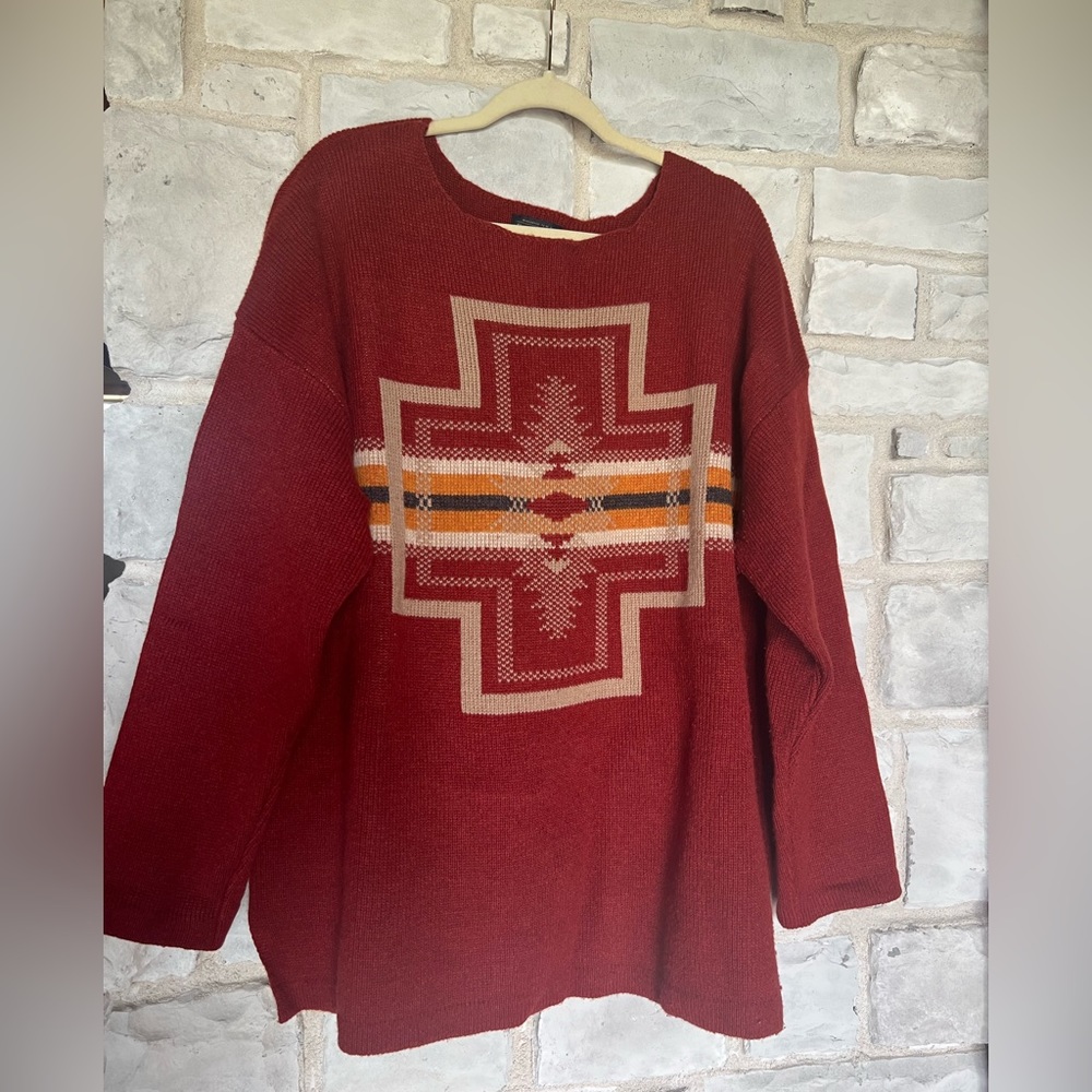 Women’s Pendleton sweater